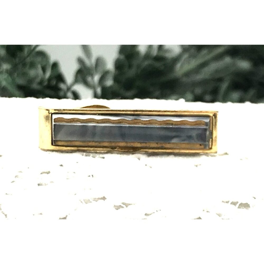 Vintage Gold-Tone Inlayed Tie Clip With Wavy Design